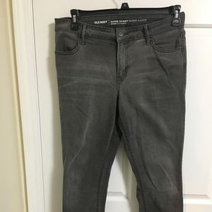Mid-Rise Super Skinny Jeans